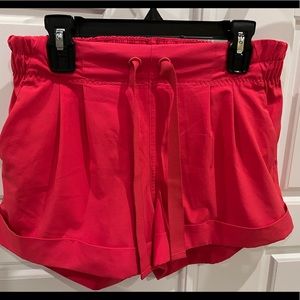 Lululemon Spring Breakaway shorts 6